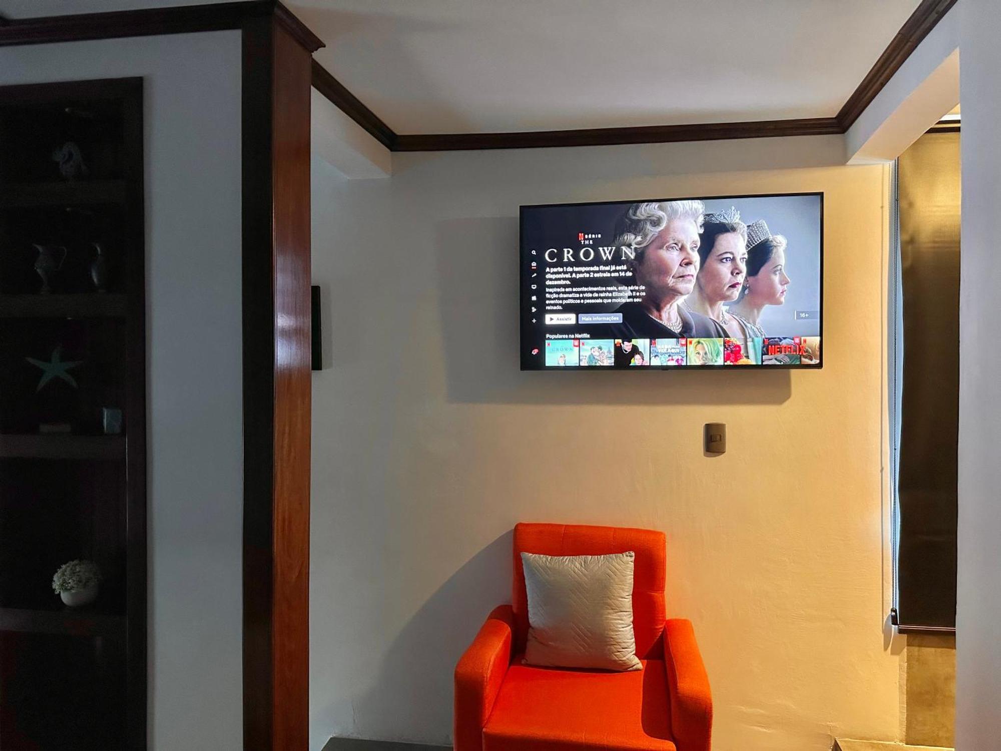 Brazilian Art - Estacionamiento Gratis & Emision De Factura Daire Quetzaltenango Dış mekan fotoğraf